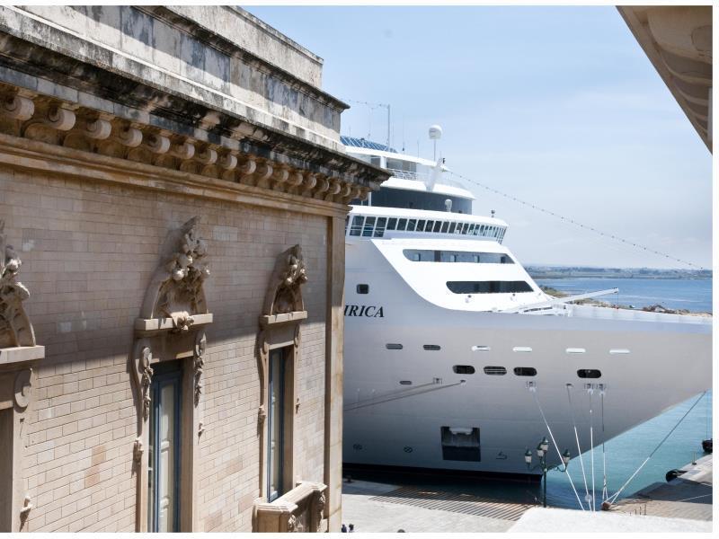 Marina Bay Villa Trapani Eksteriør bilde